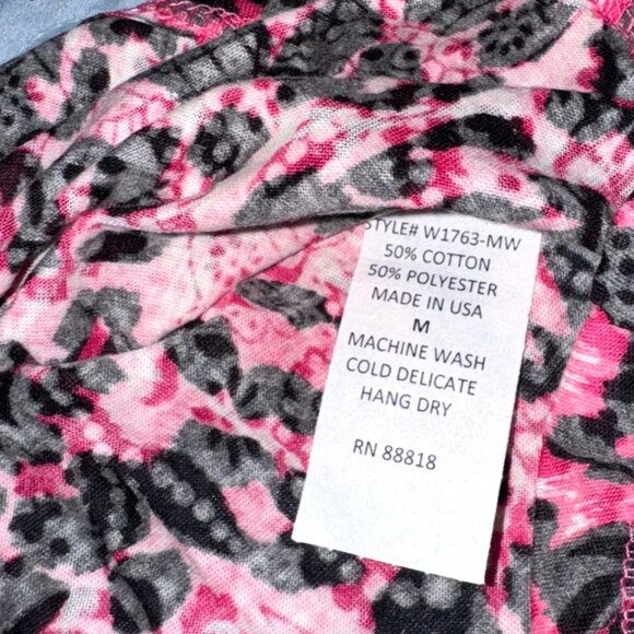 Pink & Black Leopard Print Racerback Tank Top With Zipper Accent By Loveappella - Picture 3 of 7